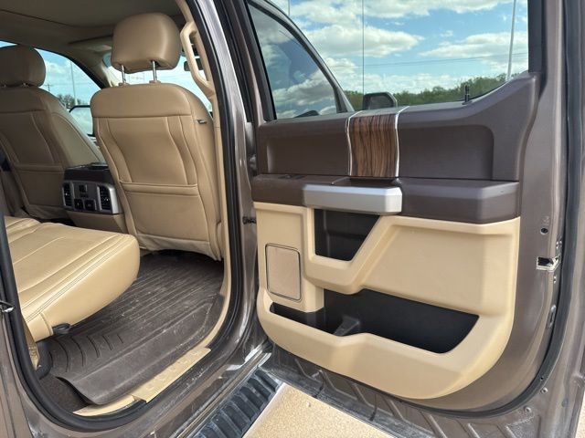 Used 2019 Ford F150 Lariat w/ Equipment Group 502A Luxury AWD/4WD image 19