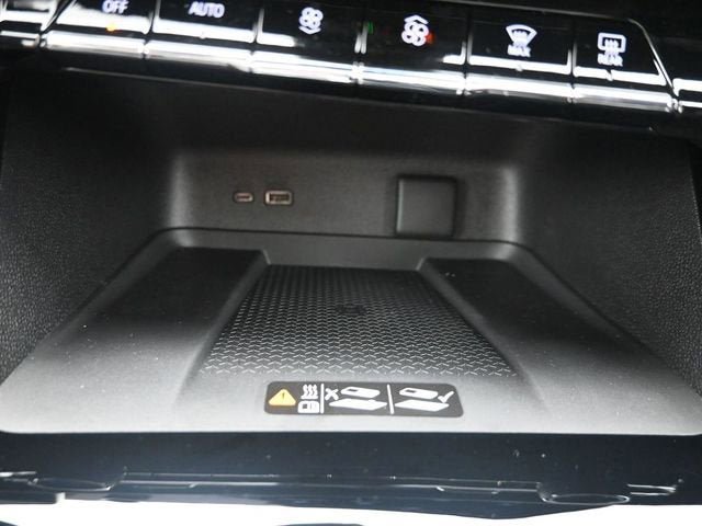 New 2026 Chevrolet Traverse RS w/ LPO, Floor Liner Package image 51
