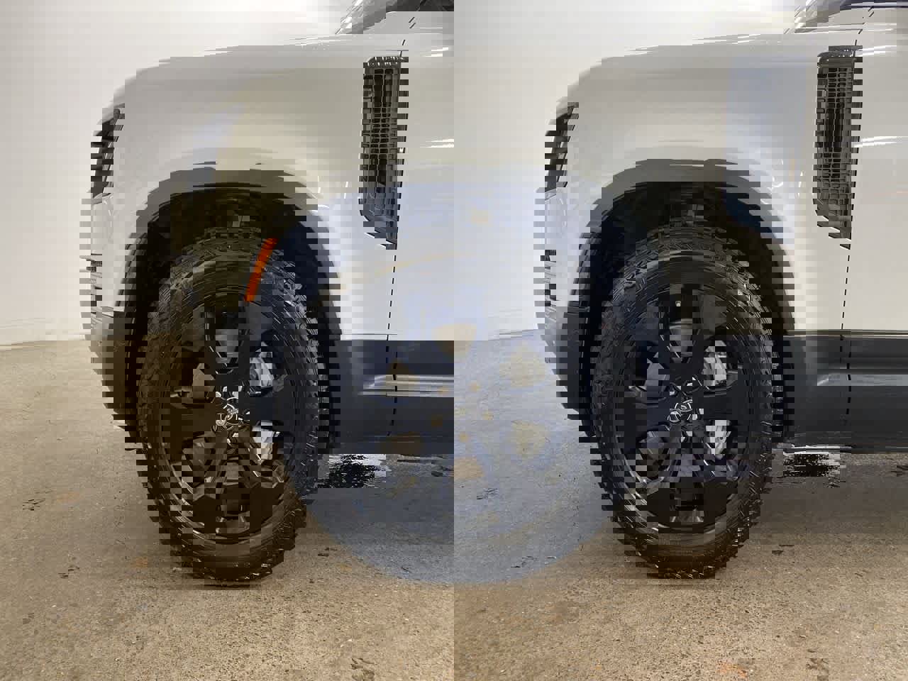 Used 2020 Land Rover Defender 110 HSE image 11