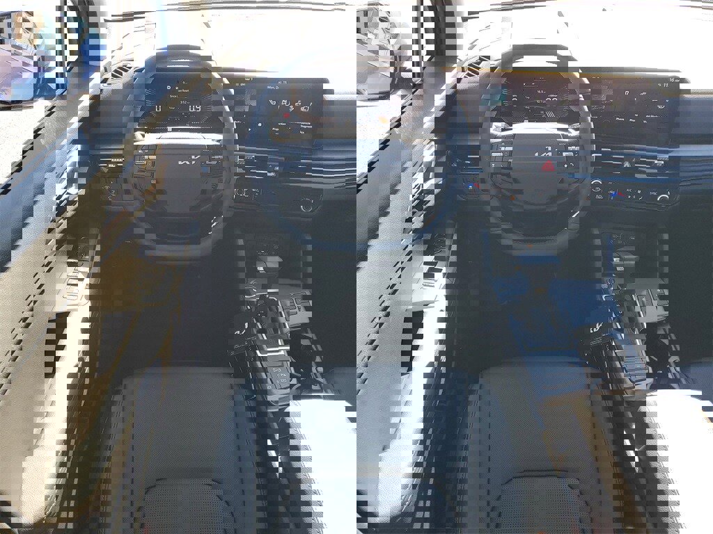 New 2026 Kia Sportage EX image 25