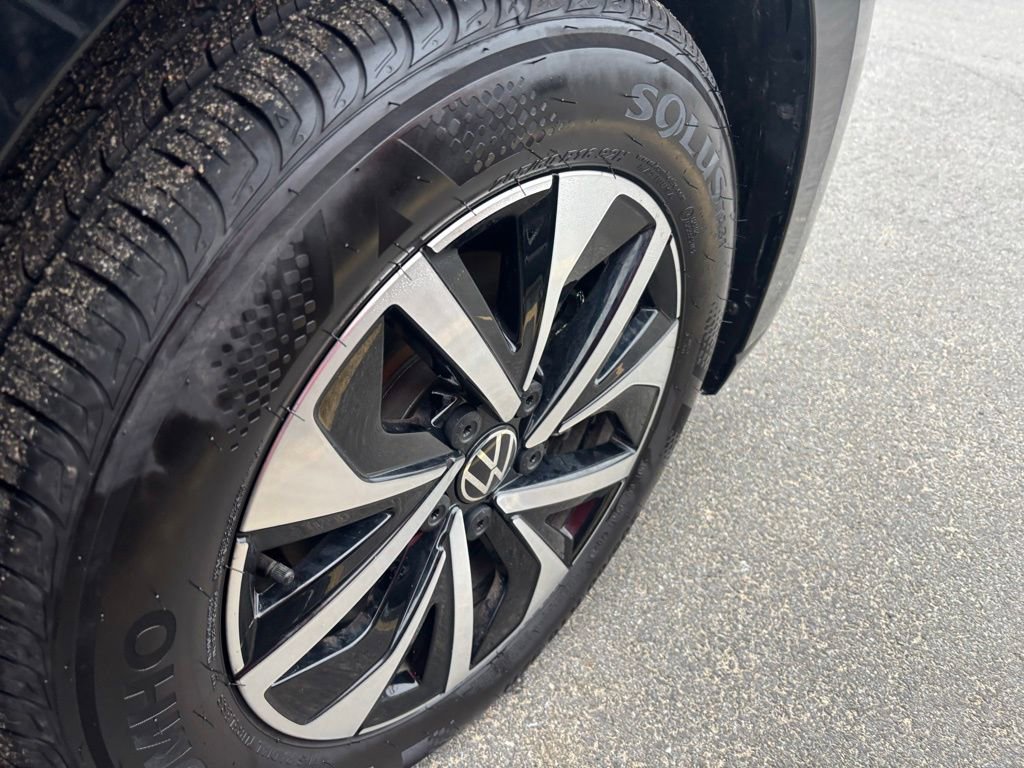 Used 2025 Volkswagen Jetta S image 13