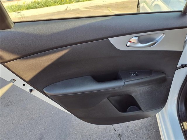 Used 2023 Kia Forte LXS image 8