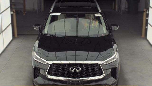 Used 2024 INFINITI QX60 Luxe AWD/4WD image 2