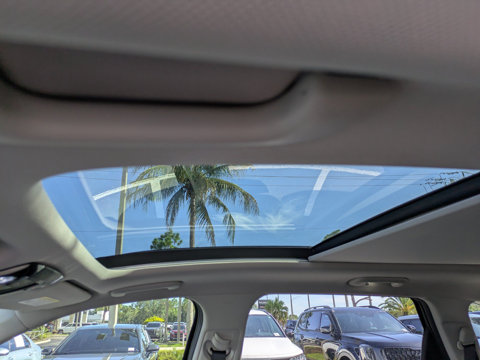 Certified 2023 Kia Sorento S w/ Panoramic Sunroof Package FWD image 18