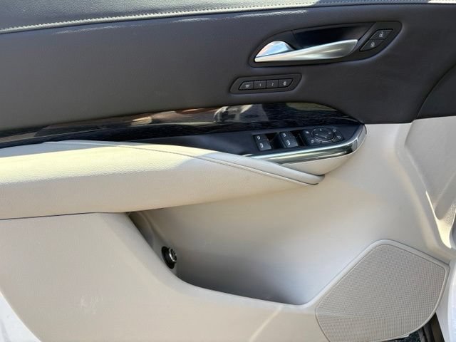 Certified 2023 Cadillac XT4 Premium Luxury w/ Enhanced Visibility Package AWD/4WD image 28