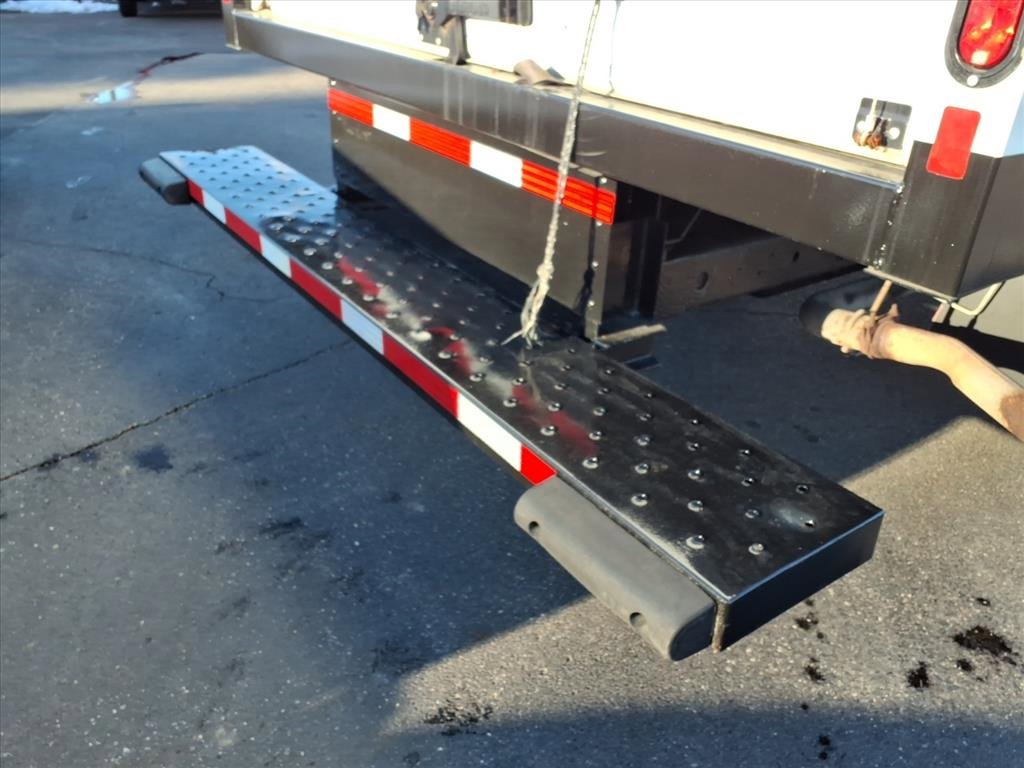 Used 2022 GMC Savana 3500 Extended image 16