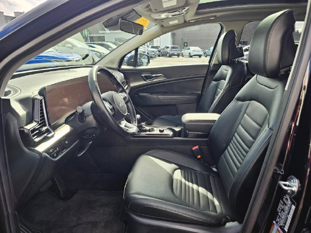 Certified 2025 Kia Sportage SX AWD/4WD image 21