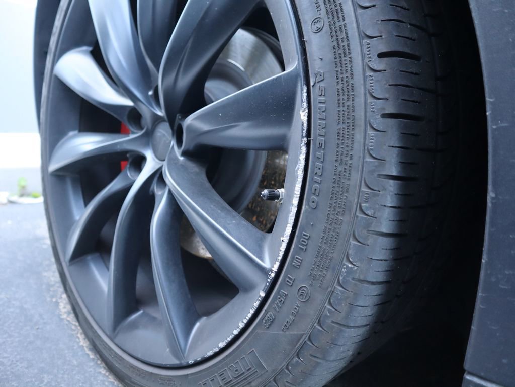 Used 2021 Tesla Model X Performance image 37