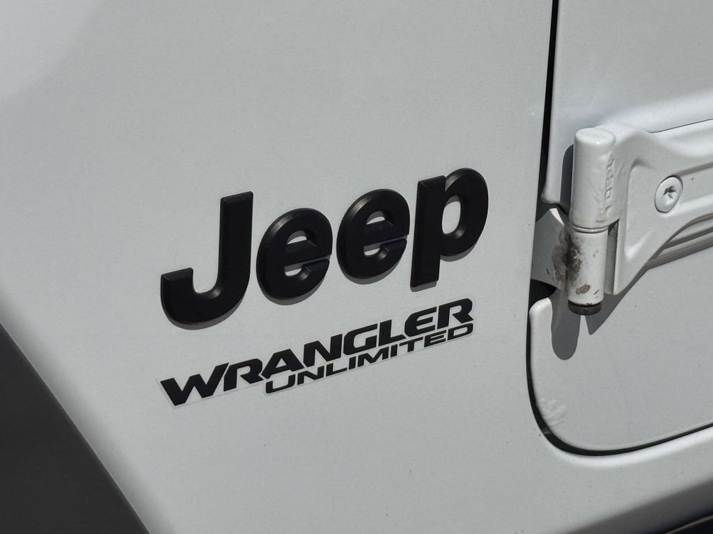 Used 2022 Jeep Wrangler Unlimited Sport image 10