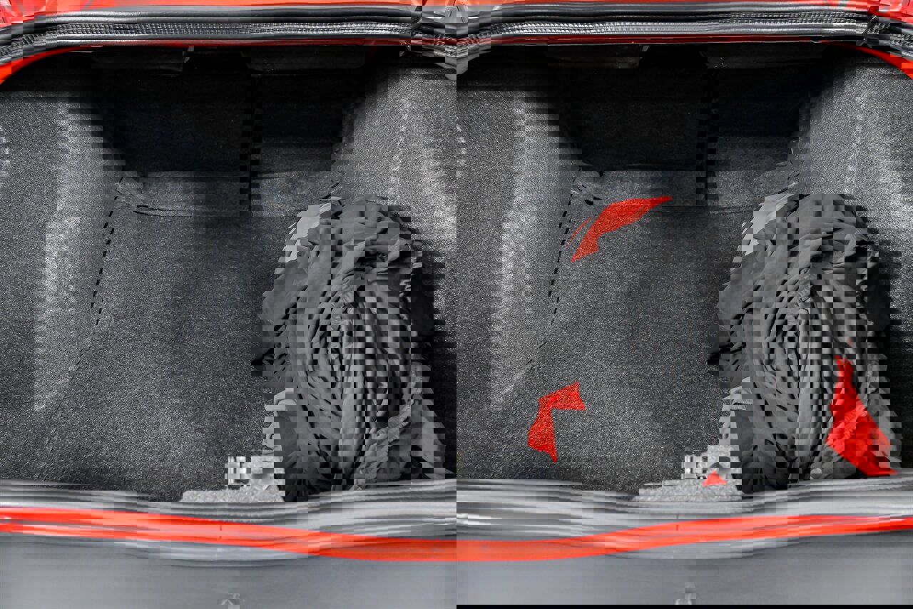 Used 2014 Dodge Challenger R/T image 16