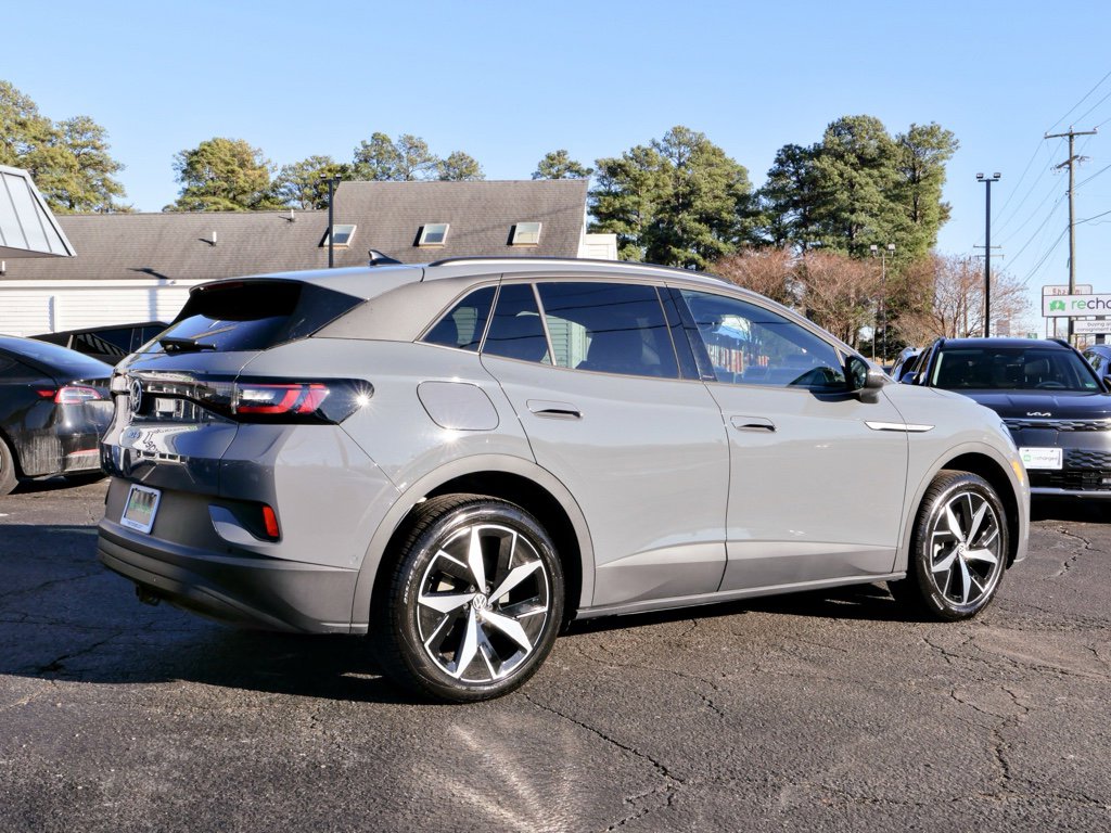 Used 2024 Volkswagen ID.4 Pro S image 3