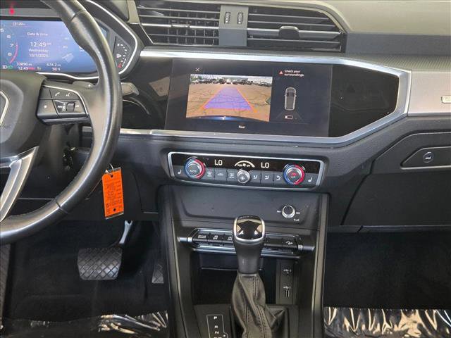 Used 2021 Audi Q3 2.0T Premium image 14