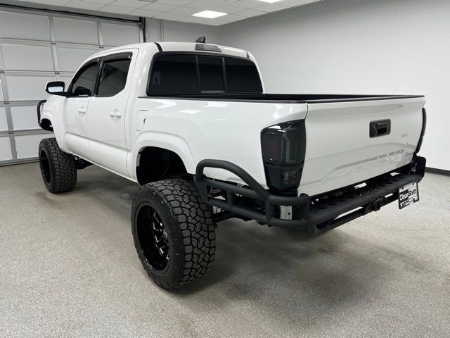 Used 2020 Toyota Tacoma SR AWD/4WD image 8