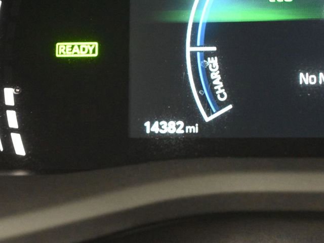 Used 2025 Toyota Camry LE image 13