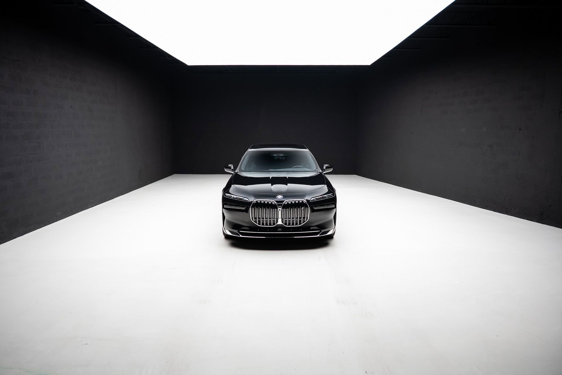 Used 2024 BMW i7 xDrive60 w/ Executive Package image 87