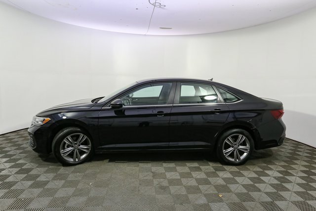 Used 2023 Volkswagen Jetta SE image 6