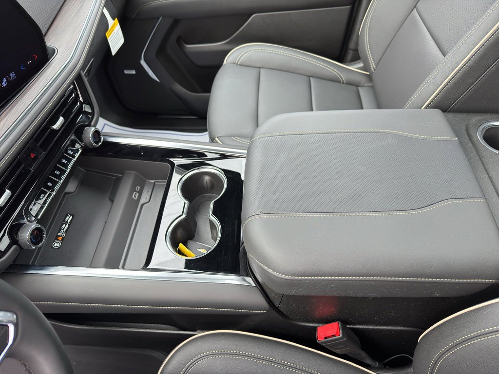 Used 2025 Chevrolet Suburban Premier w/ Sun And Tow Package image 18