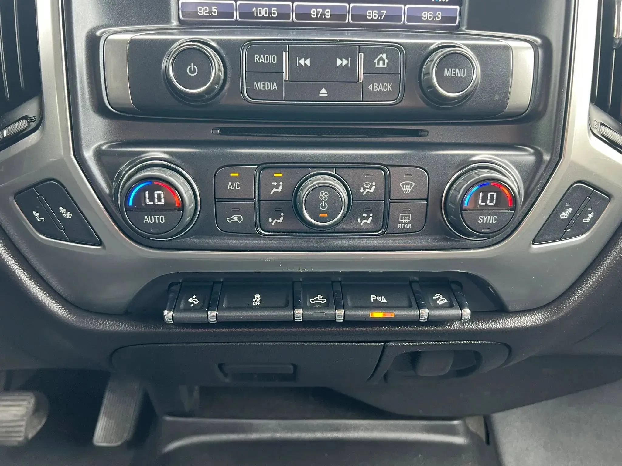 Used 2016 Chevrolet Silverado 1500 LT w/ All Star Edition AWD/4WD image 19