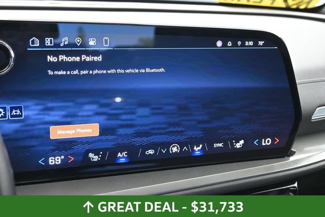 Used 2024 Chevrolet Traverse LT FWD image 29
