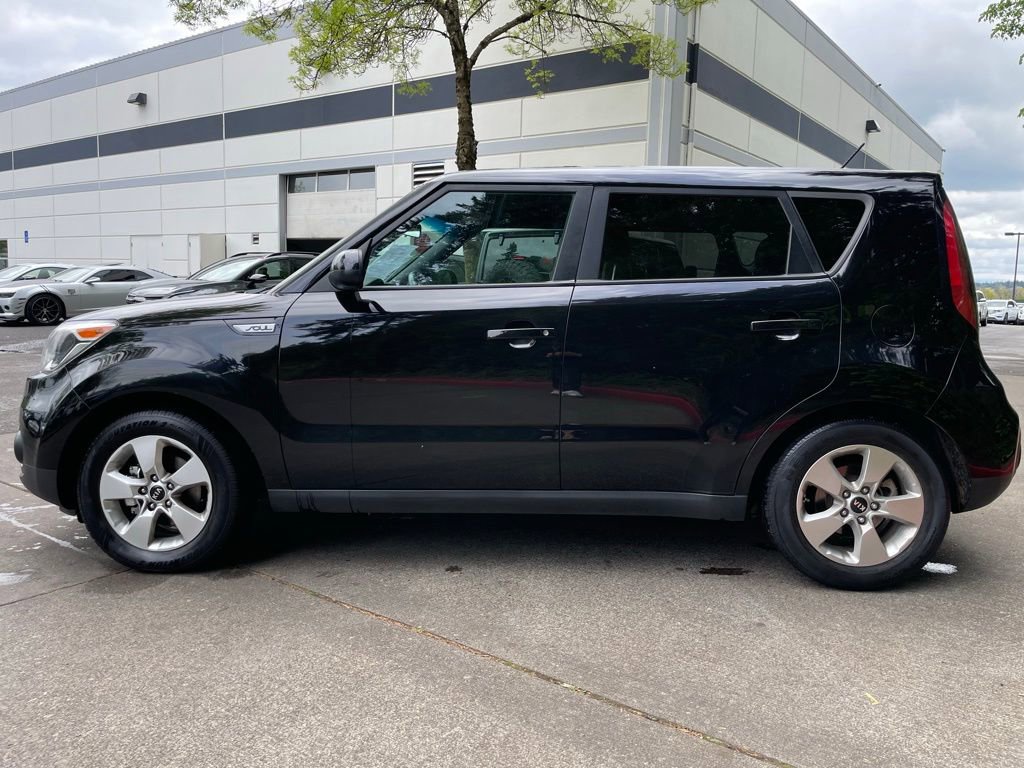 Used 2017 Kia Soul FWD image 6