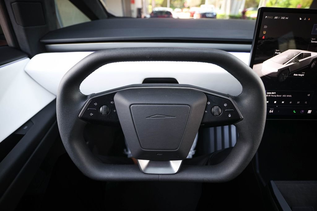 Used 2024 Tesla Cybertruck AWD Crew Cab image 23