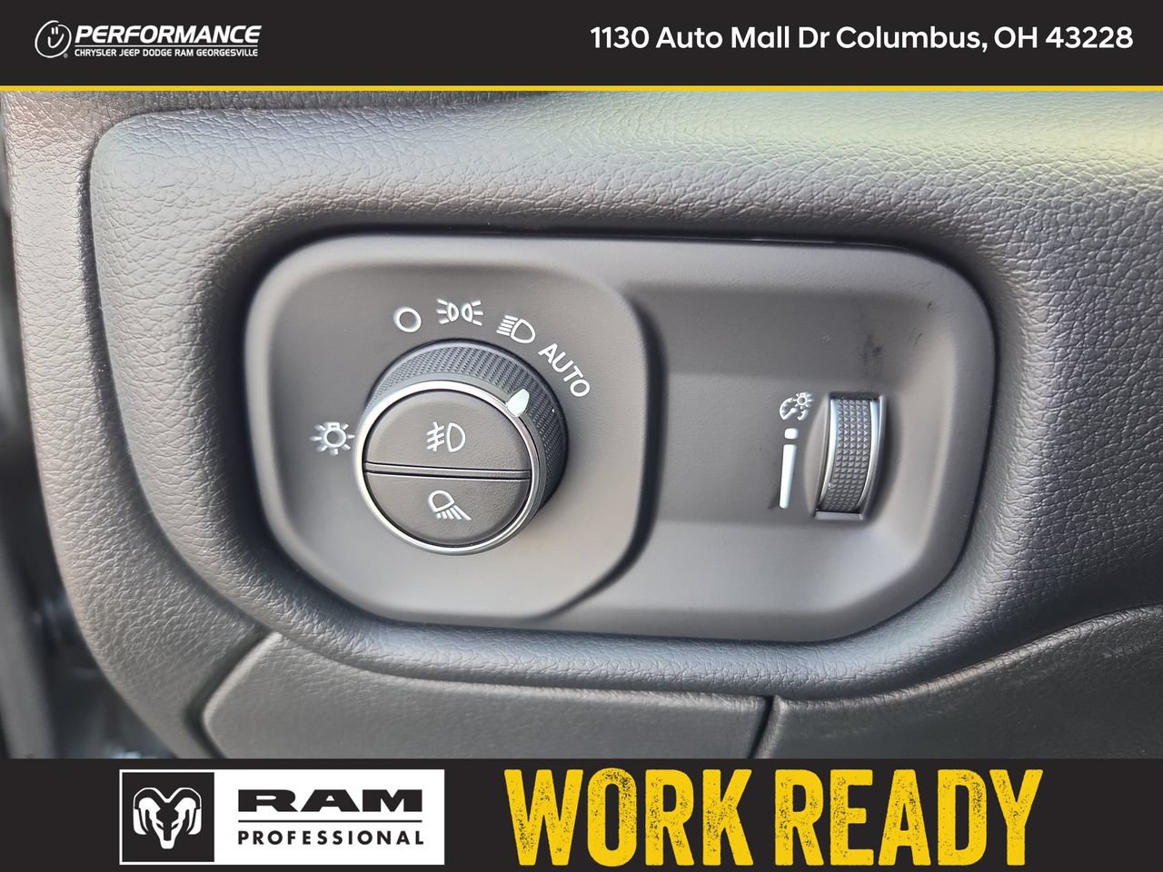 New 2026 RAM 2500 Big Horn AWD/4WD image 32