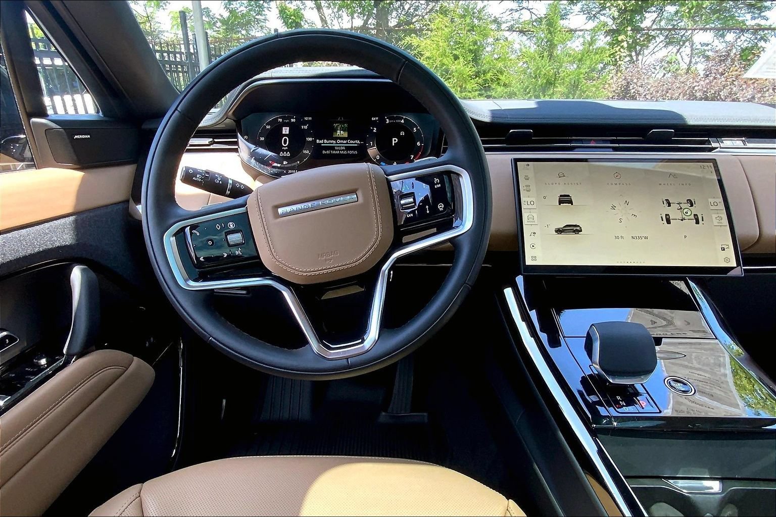 Certified 2026 Land Rover Range Rover Sport SE AWD/4WD image 5