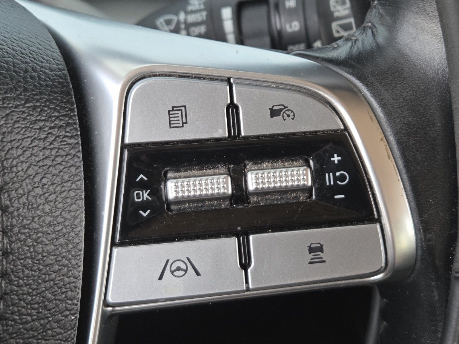 Used 2023 Kia Telluride S w/ S Sunroof Package AWD/4WD image 32
