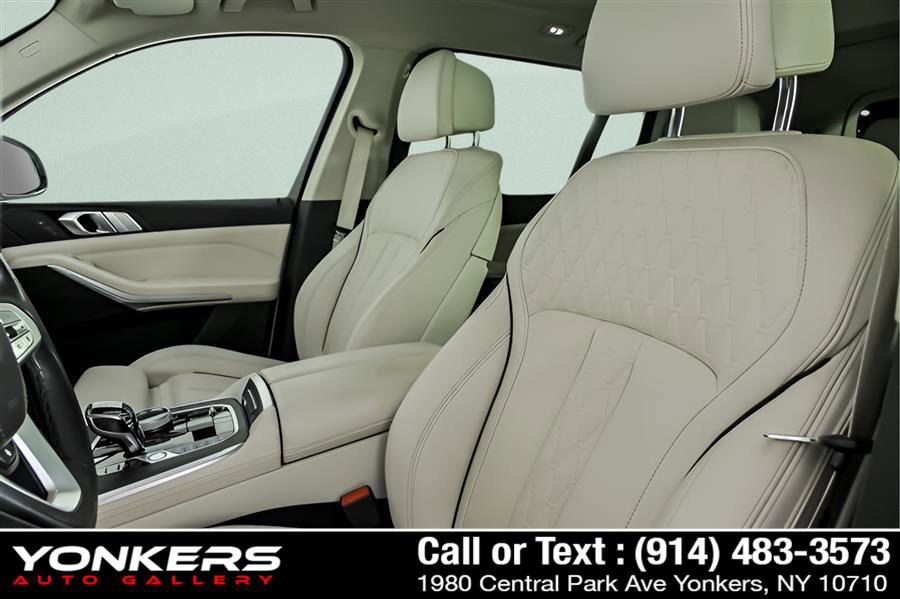 Used 2022 BMW X7 xDrive40i w/ Executive Package image 73