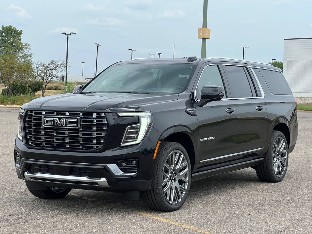 New 2026 GMC Yukon XL Denali Ultimate w/ LPO, Floor Liner Package AWD/4WD image 57