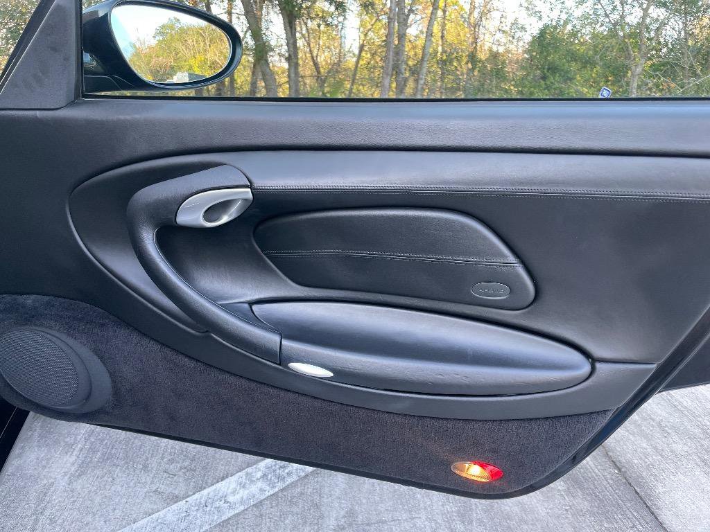 Used 1999 Porsche 911 Carrera image 22