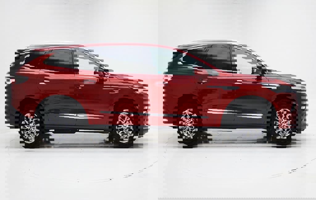 Used 2024 Buick Enclave Premium image 2