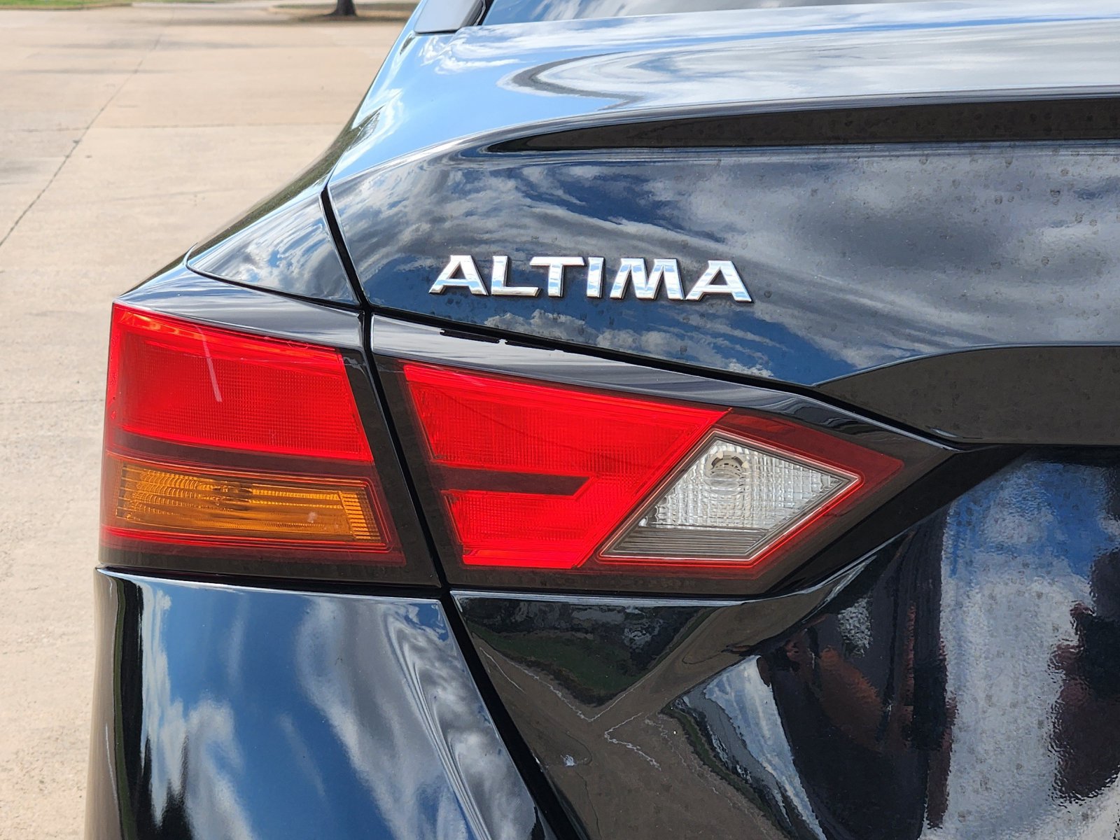 Used 2021 Nissan Altima 2.5 S FWD image 15