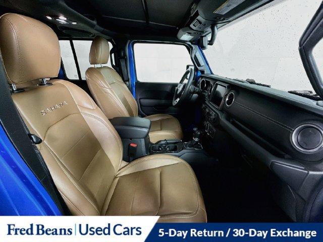 Used 2023 Jeep Wrangler Unlimited Sahara AWD/4WD image 35