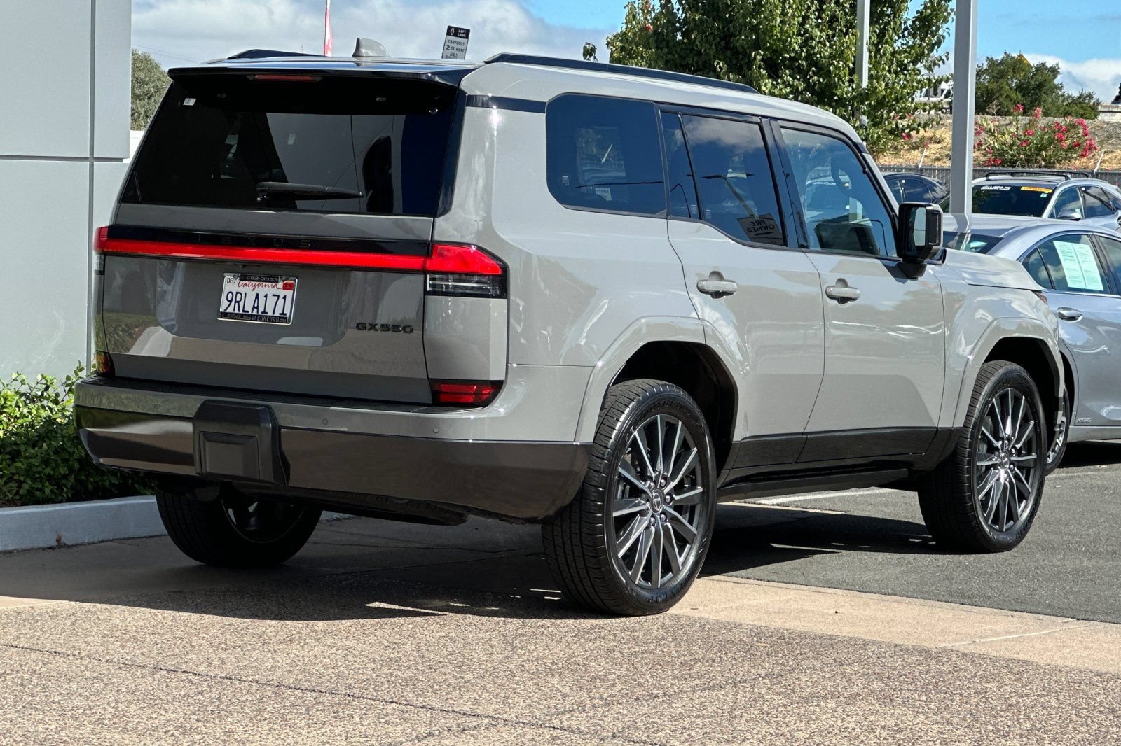 Certified 2024 Lexus GX 550 w/ Accessory Package (Z1) AWD/4WD image 4
