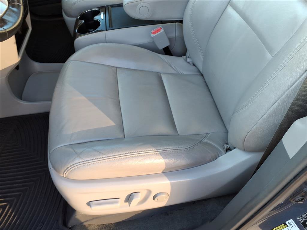 Used 2015 Toyota Sienna XLE w/ XLE Navigation Package FWD image 24