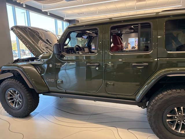 Used 2024 Jeep Wrangler Unlimited Rubicon 392 image 11