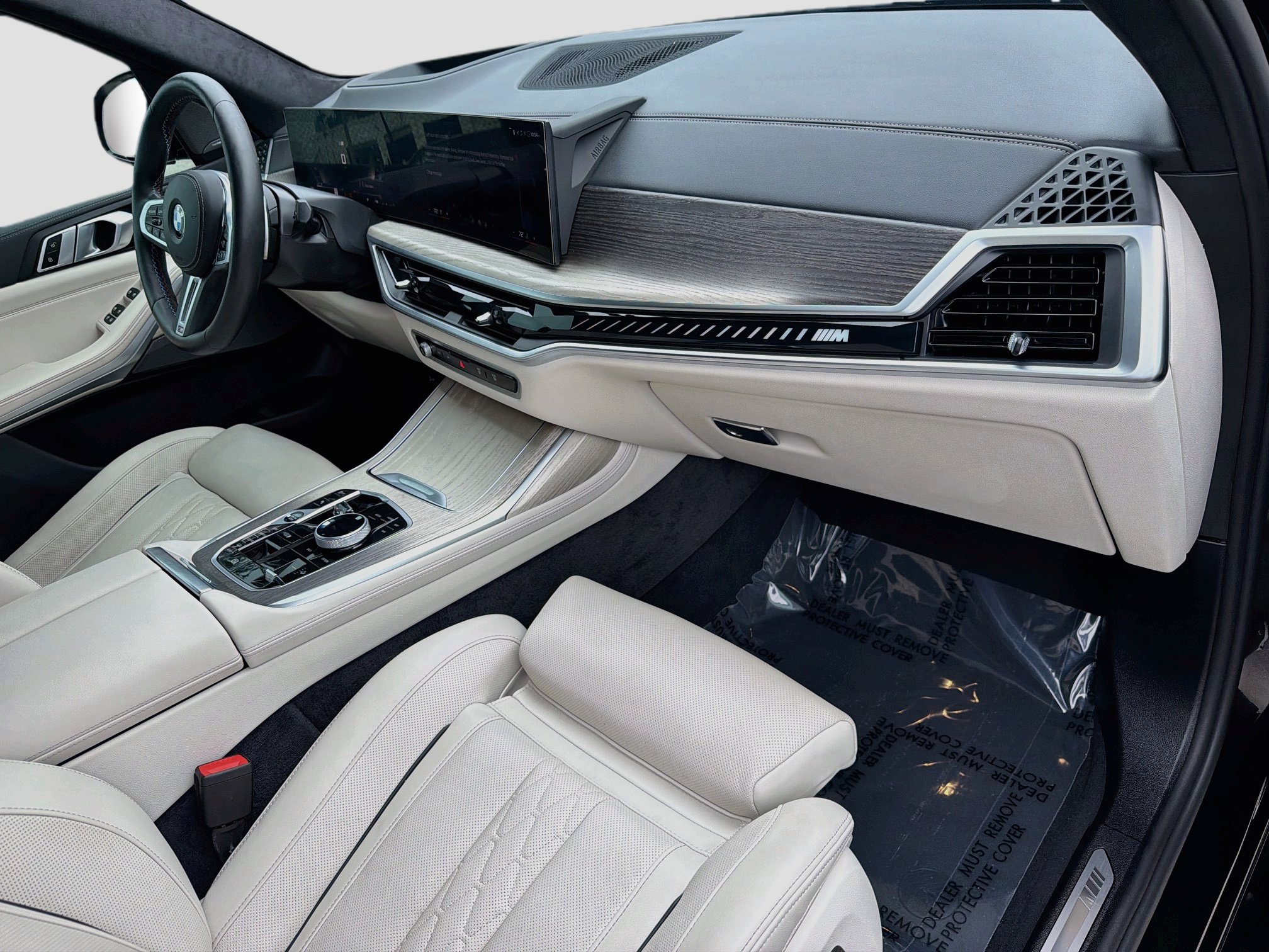 Used 2026 BMW X7 M60i AWD/4WD image 16