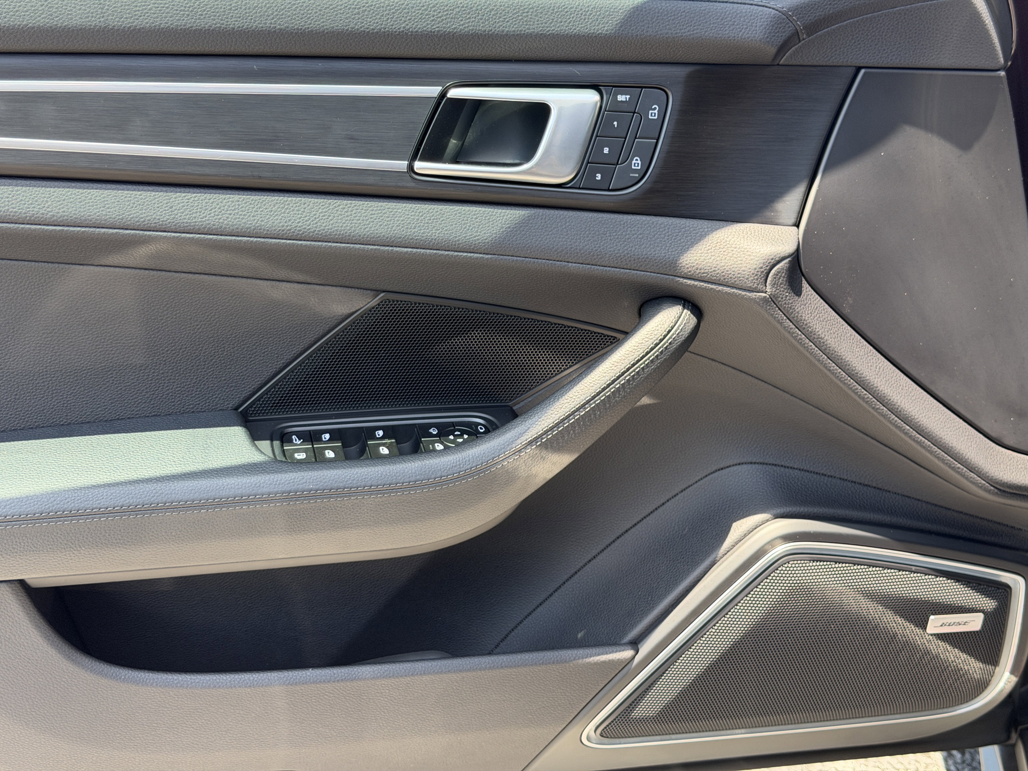 Certified 2023 Porsche Panamera AWD/4WD image 19