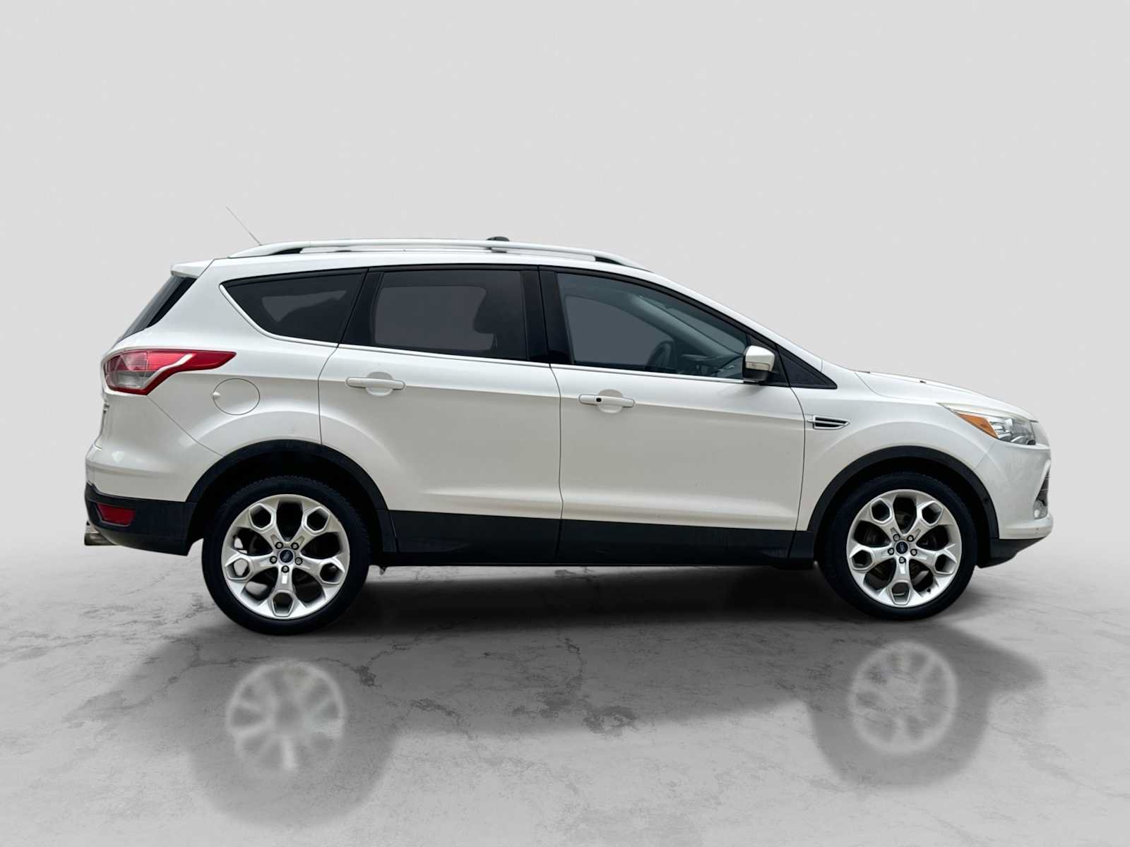 Used 2013 Ford Escape Titanium w/ Parking Technology Pkg AWD/4WD image 7