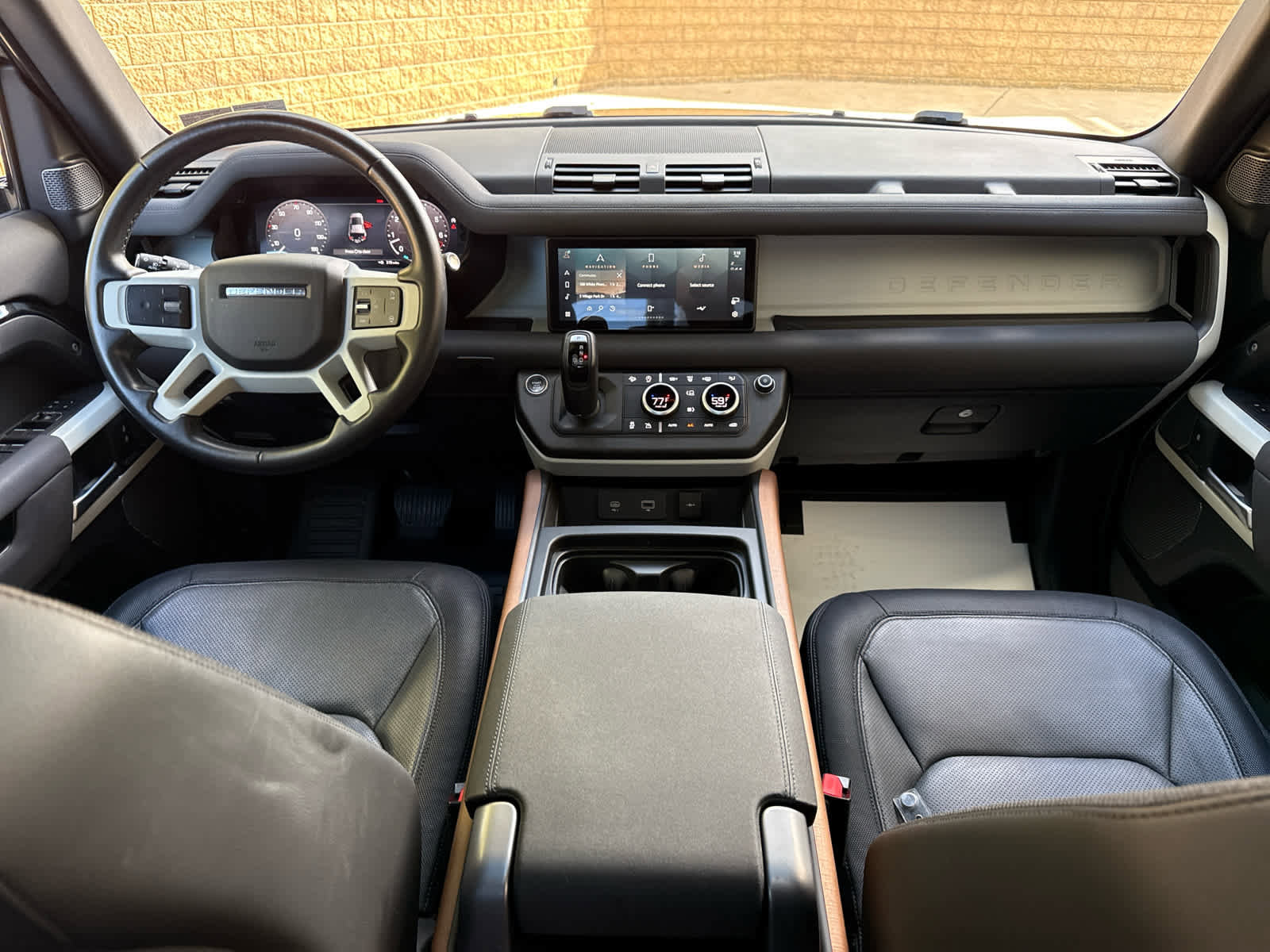 Certified 2023 Land Rover Defender 110 X-Dynamic SE image 8