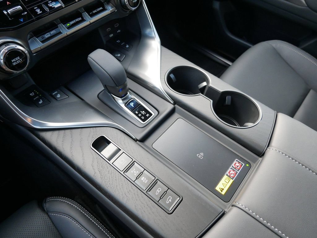 New 2026 Lexus LX 700h Luxury w/ Appearance Package AWD/4WD image 25