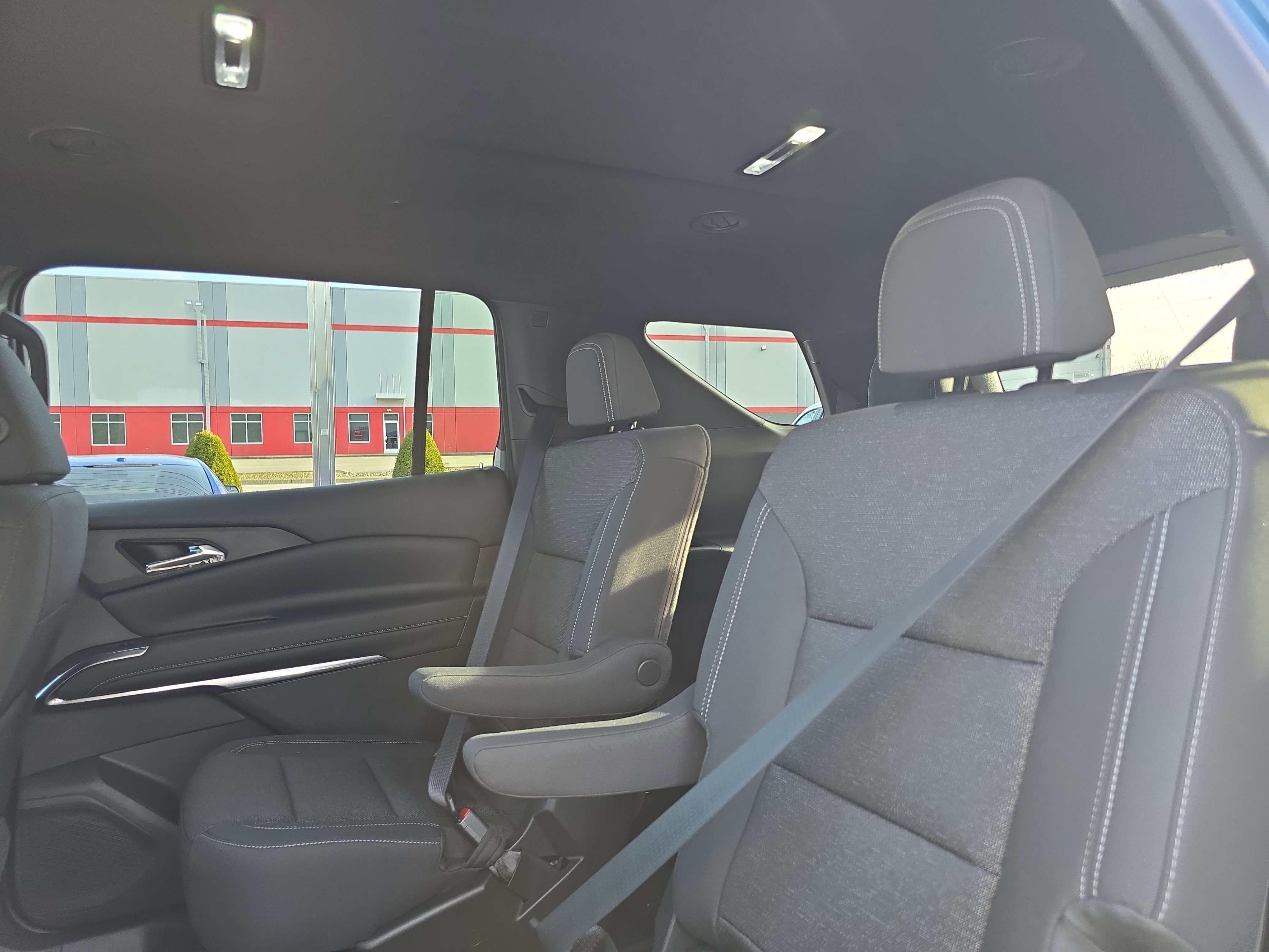 New 2026 Chevrolet Traverse LT image 14