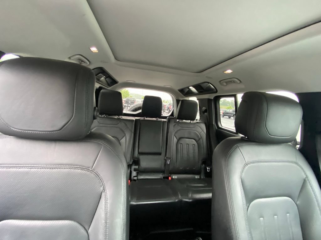 Used 2020 Land Rover Defender 110 HSE AWD/4WD image 29