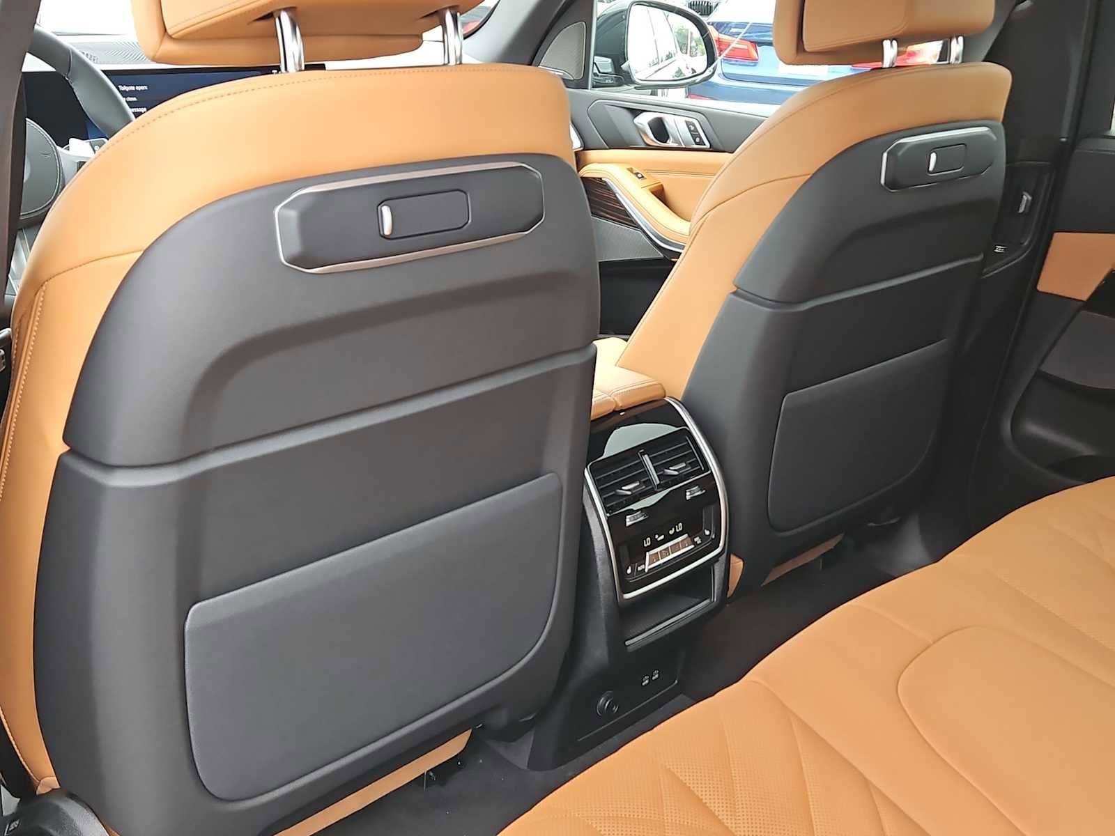 Used 2026 BMW X5 xDrive40i w/ Premium Package image 18