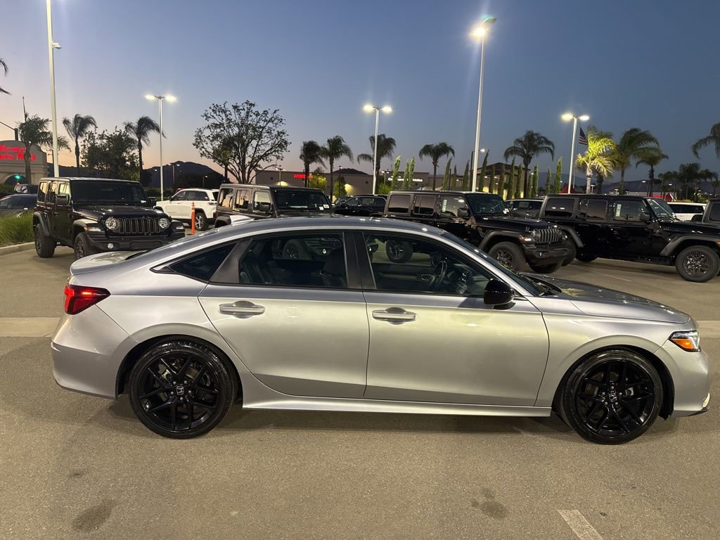 Used 2025 Honda Civic Sport image 9