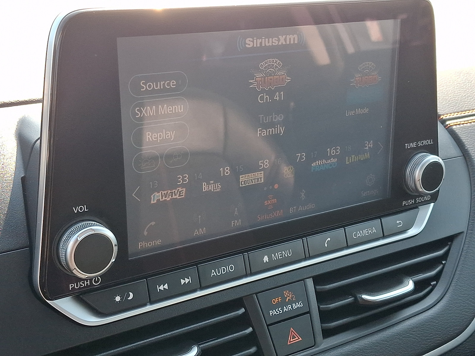 Used 2021 Nissan Altima 2.5 SR AWD/4WD image 16