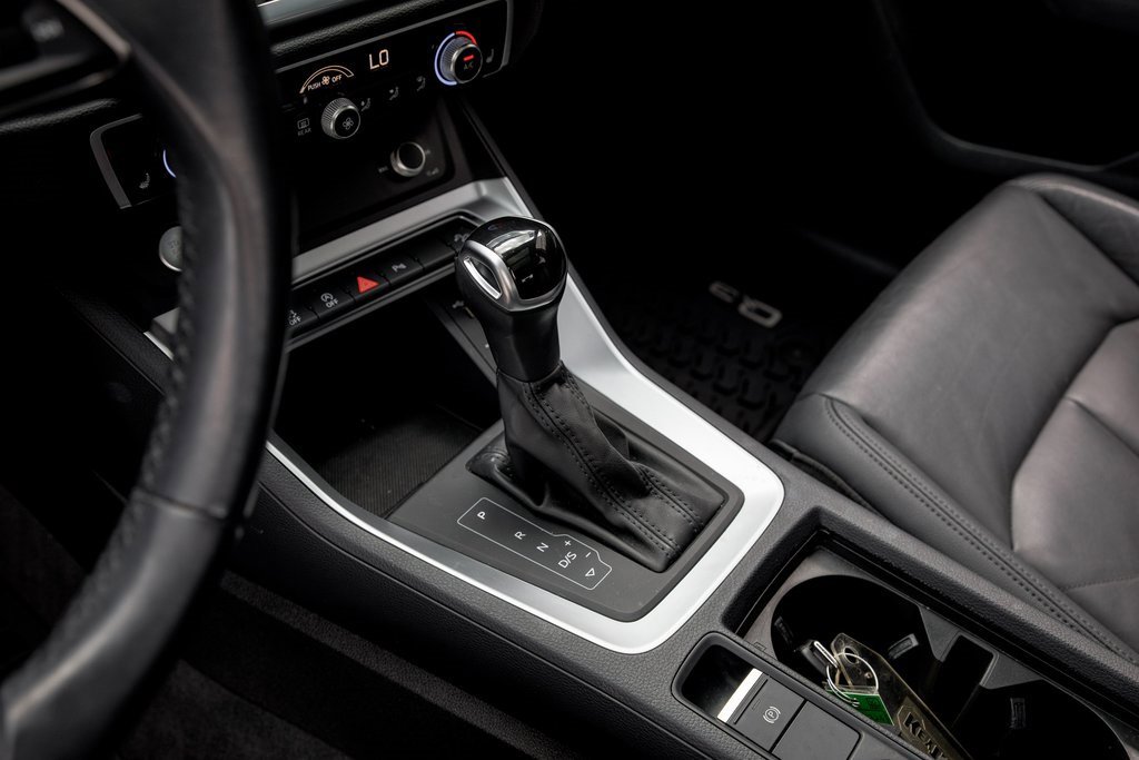 Used 2020 Audi Q3 2.0T Premium w/ Convenience Package image 41