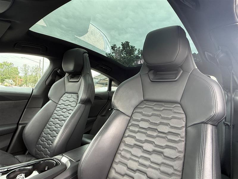 Used 2023 Audi e-tron GT Premium Plus w/ Performance Package AWD/4WD image 14