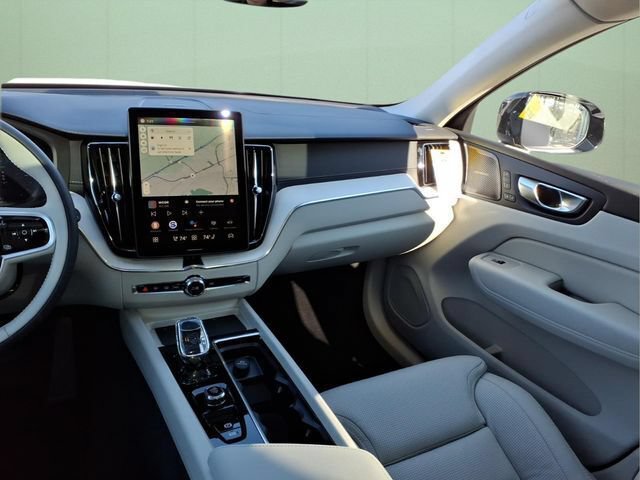 New 2026 Volvo XC60 T8 Ultra w/ Protection Package Premier AWD/4WD image 14